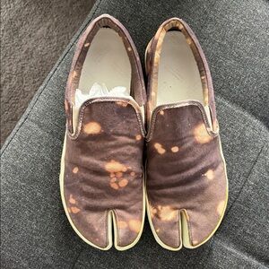 Maison Margiela Brown Tie-Dye Slip-On Tabi Sneakers